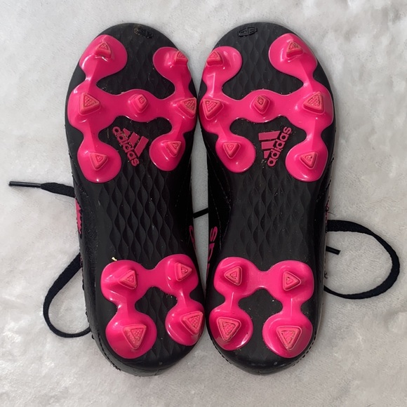 Toddler/Kids Size 11 Adidas Soccer Cleats Black & Pink- Excellent! - Picture 4 of 8